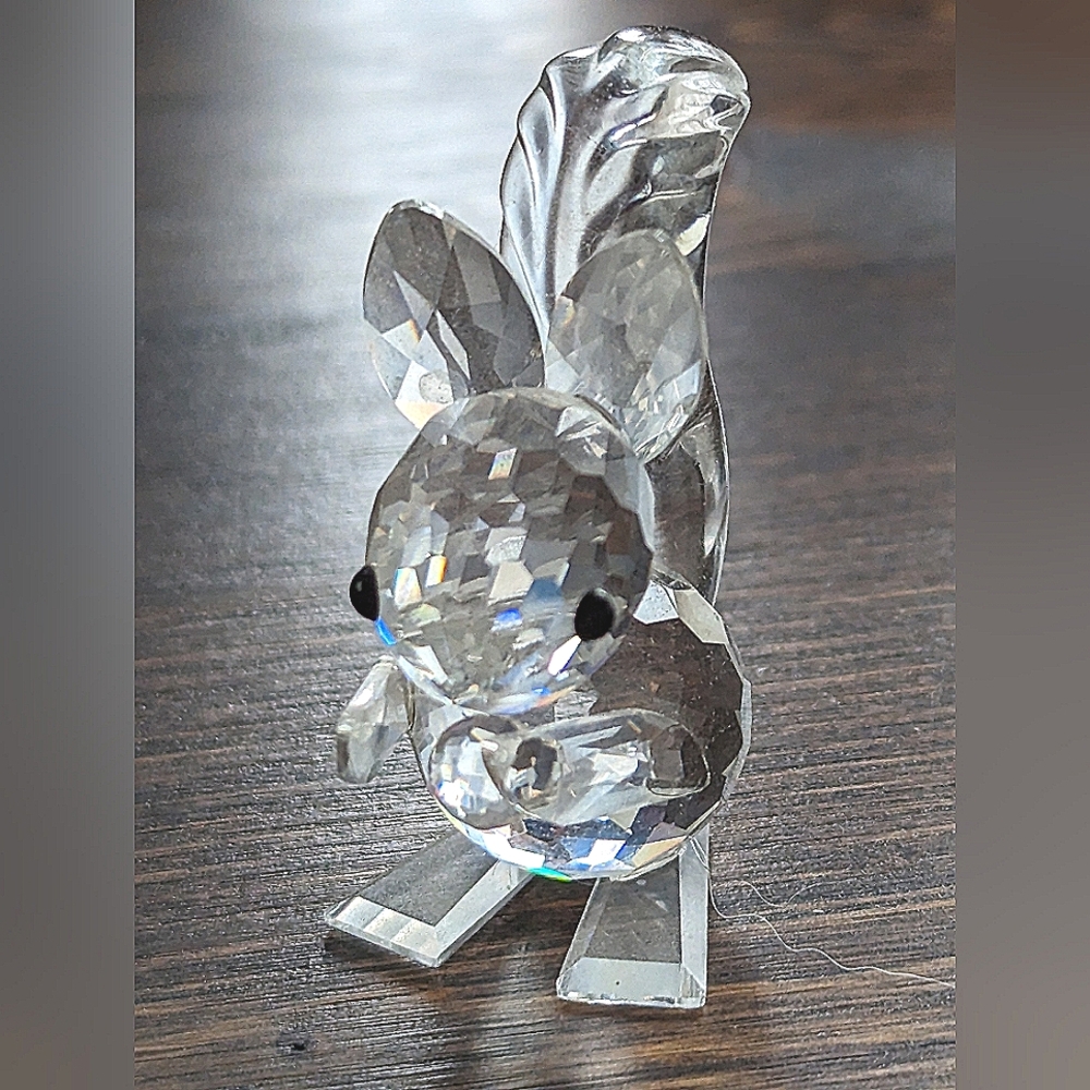 Crystal Squirrel 🐿️
